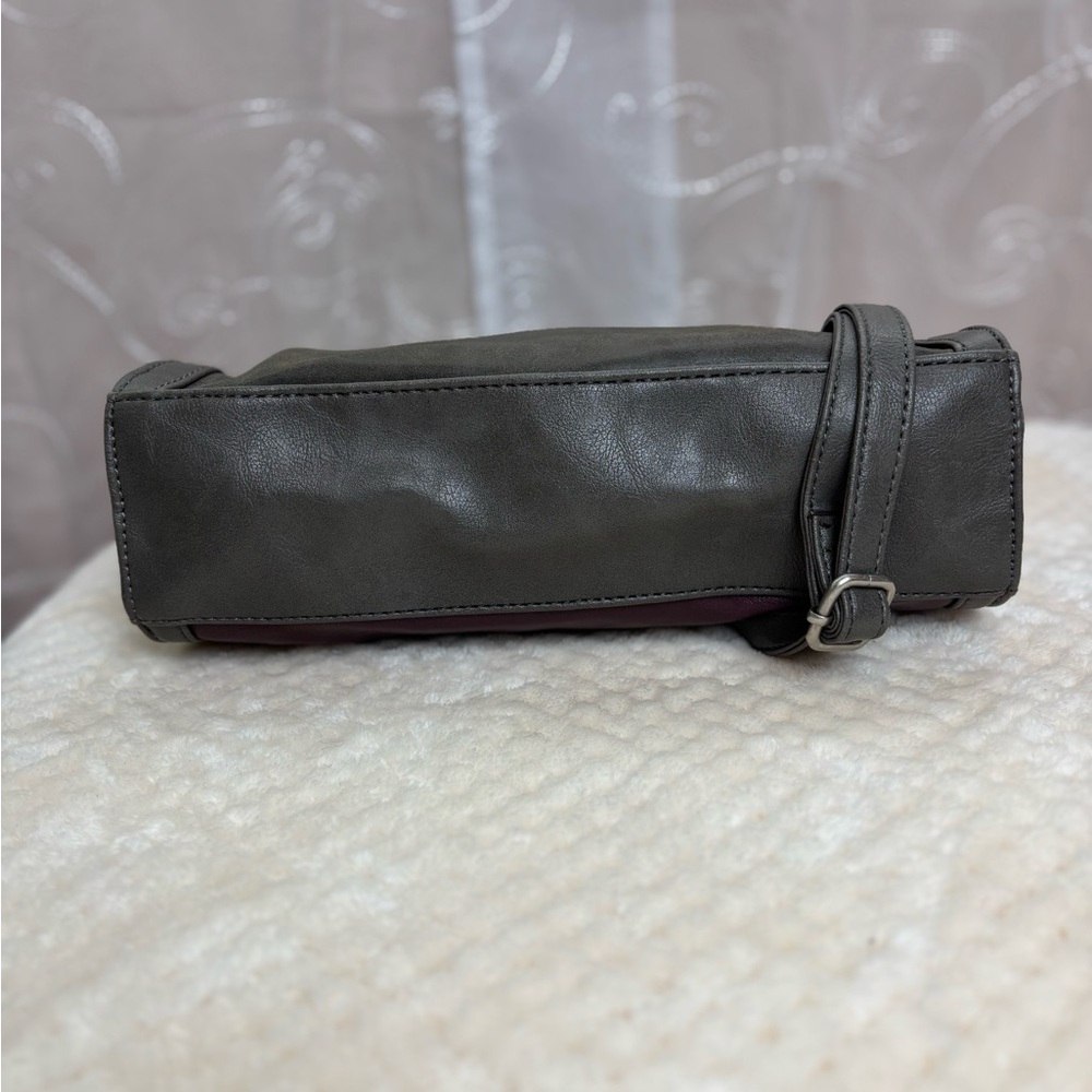 Relic Multicolor/Multi Pocket Crossbody Bag - Picture 8 of 13